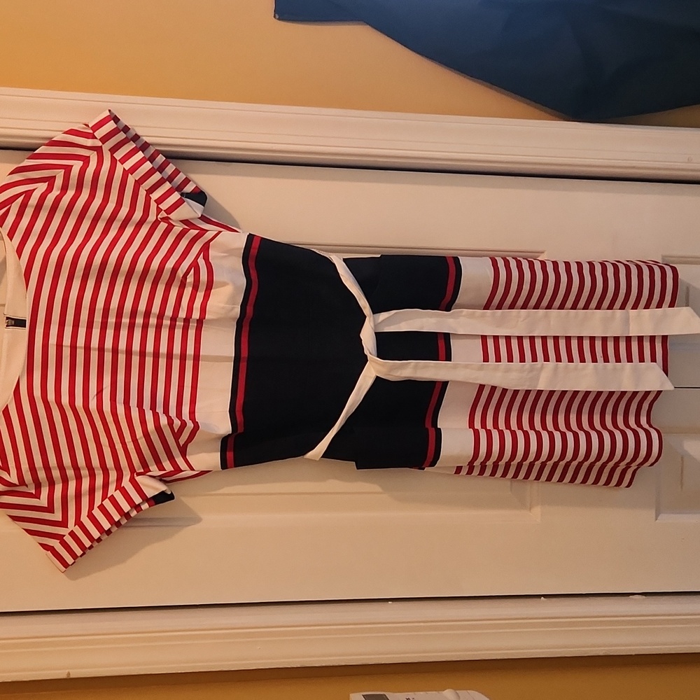 Tommy Hilfiger Dress size 6 NWT - Picture 1 of 7